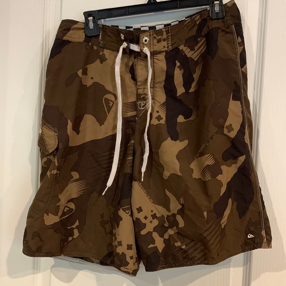 Mens Quicksilver Swim Trunks.